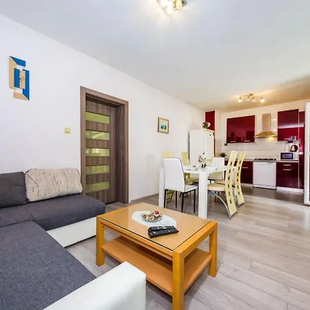 Apartment In Riviera 27823 Zadar